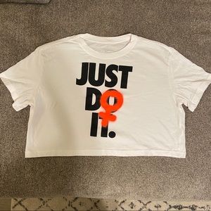 Nike Cropped Female/Girl Power T-Shirt